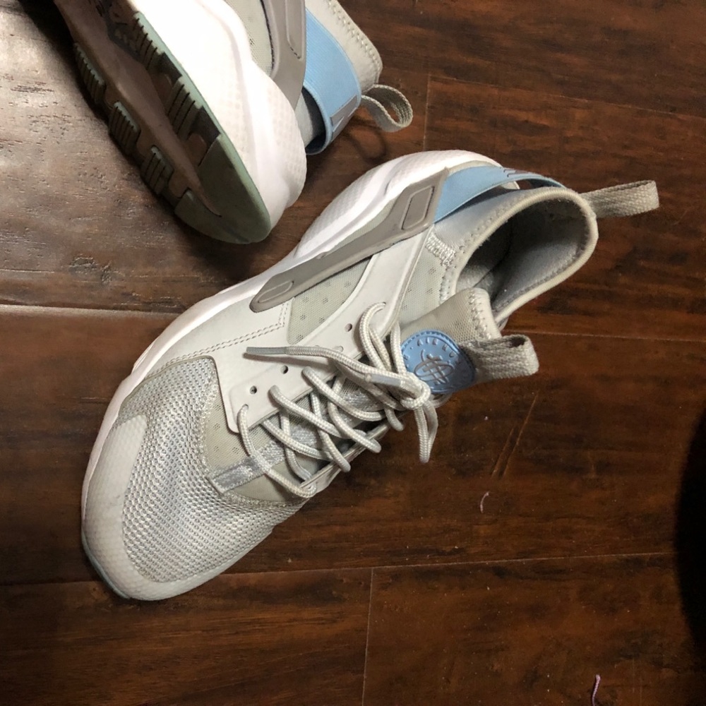 Nike air sneakers. - Picture 5 of 5